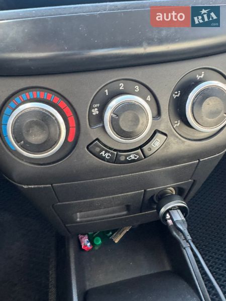 Седан Chevrolet Aveo 2009 в Днепре