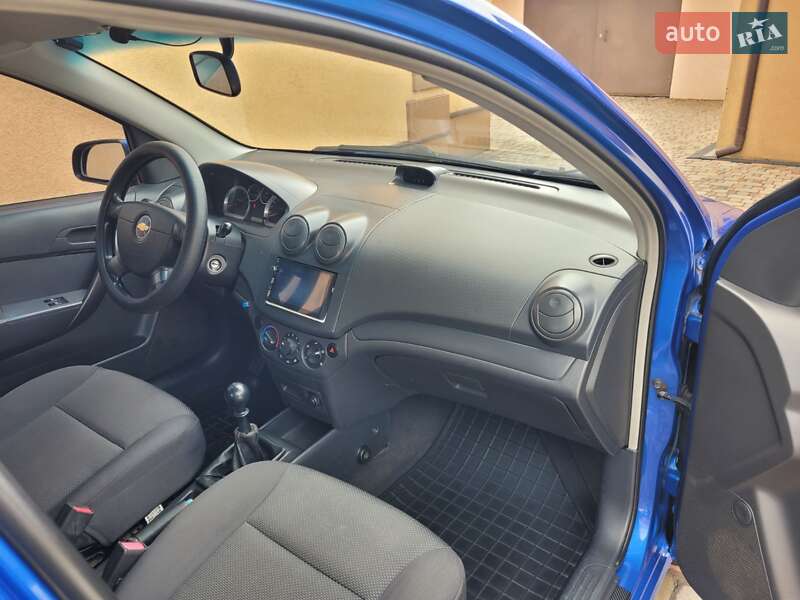 Седан Chevrolet Aveo 2008 в Миргороді