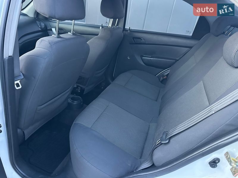 Седан Chevrolet Aveo 2007 в Хмельницькому