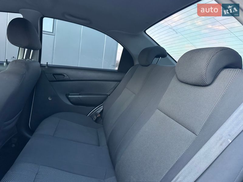 Седан Chevrolet Aveo 2007 в Хмельницькому