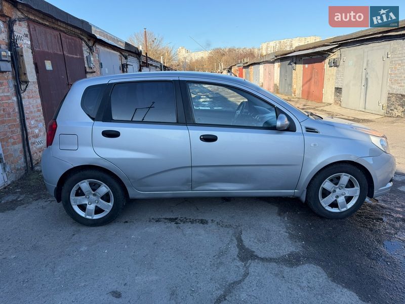 Хэтчбек Chevrolet Aveo 2008 в Белой Церкви