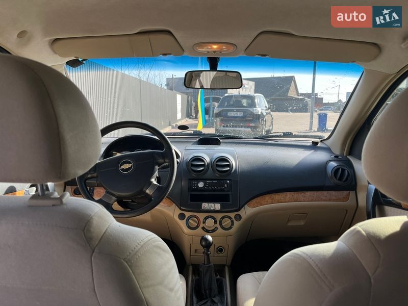 Седан Chevrolet Aveo 2007 в Сарнах
