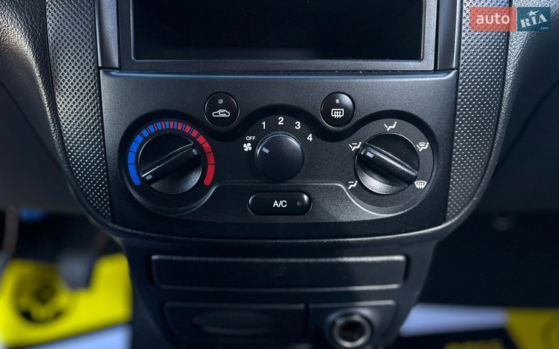 Хэтчбек Chevrolet Aveo 2008 в Коломые