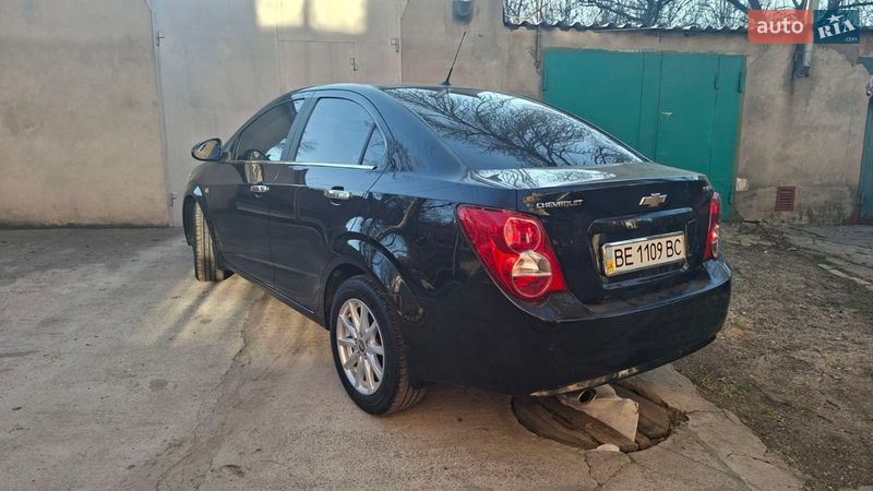 Седан Chevrolet Aveo 2012 в Николаеве