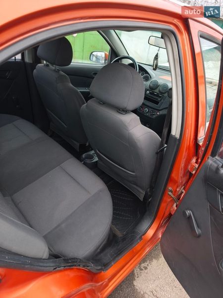 Седан Chevrolet Aveo 2006 в Киеве