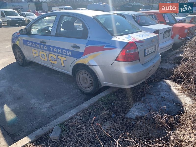 Седан Chevrolet Aveo 2012 в Харькове