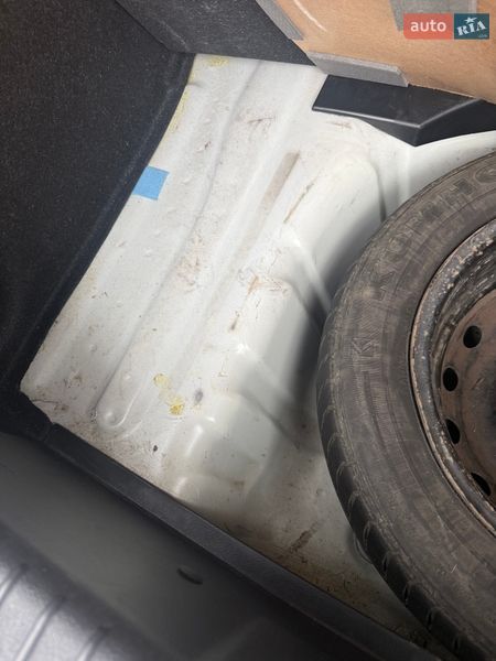 Хэтчбек Chevrolet Aveo 2011 в Харькове