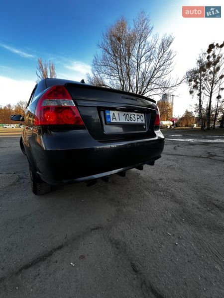 Седан Chevrolet Aveo 2006 в Києві