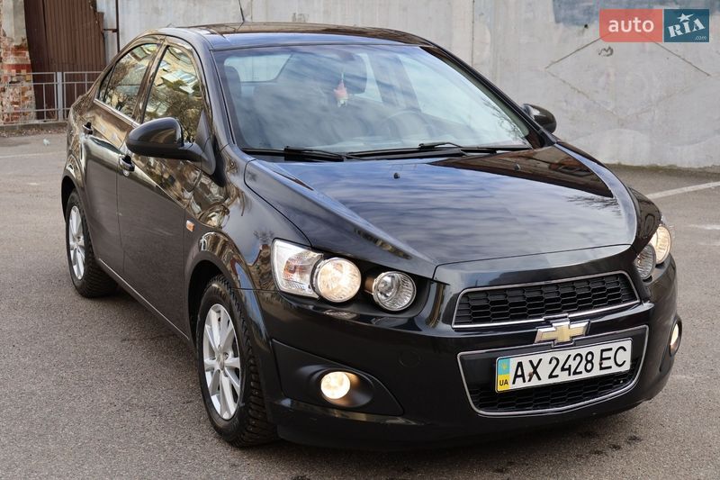 Седан Chevrolet Aveo 2013 в Харькове