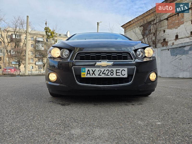 Седан Chevrolet Aveo 2013 в Харькове