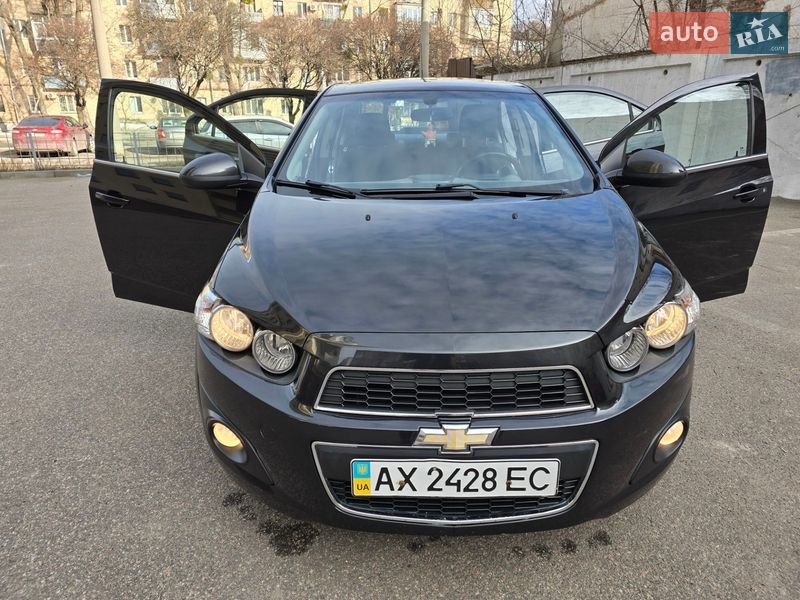 Седан Chevrolet Aveo 2013 в Харькове