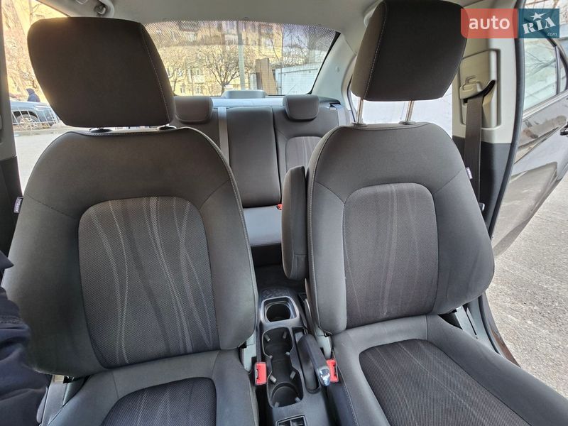 Седан Chevrolet Aveo 2013 в Харькове