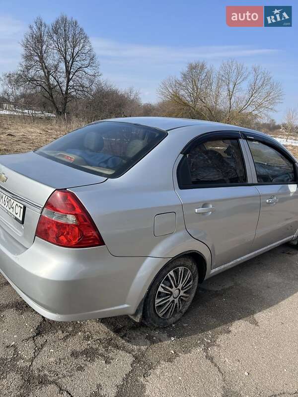 Седан Chevrolet Aveo 2008 в Кролевце