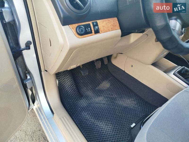 Седан Chevrolet Aveo 2008 в Киеве