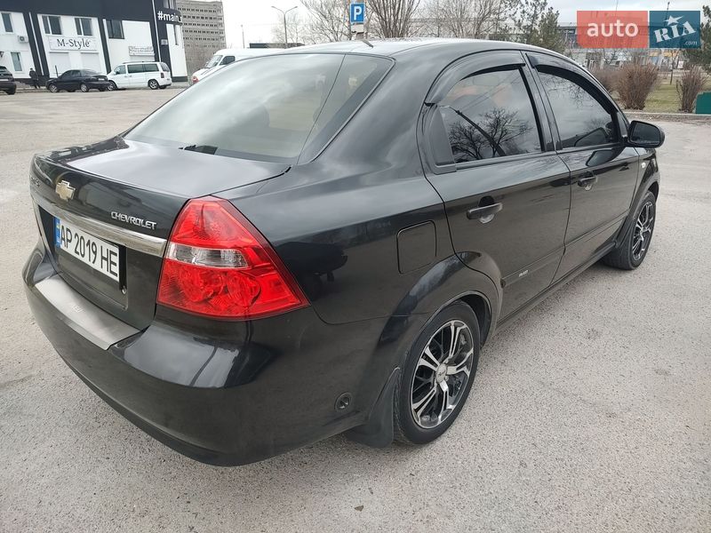 Седан Chevrolet Aveo 2007 в Запорожье