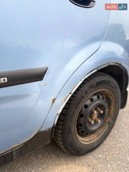 Седан Chevrolet Aveo 2004 в Харькове