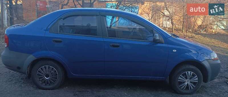 Седан Chevrolet Aveo 2005 в Кегичівці