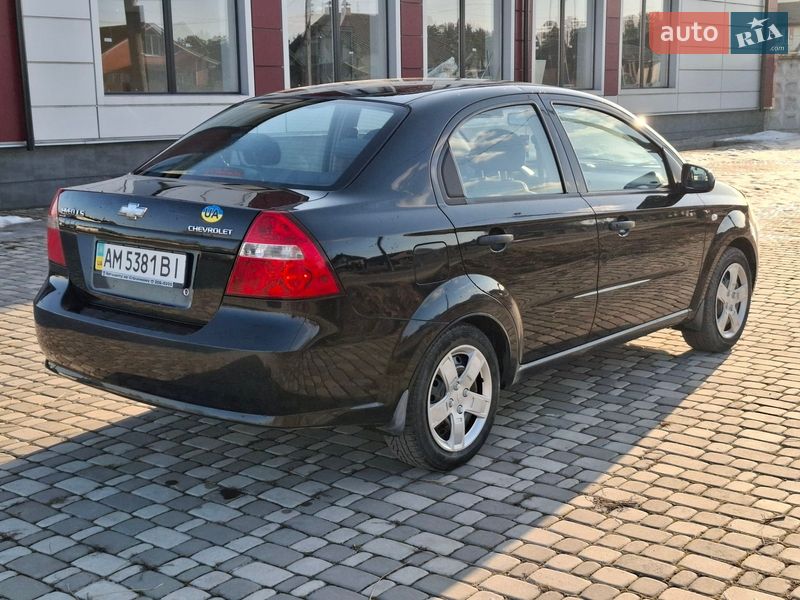 Седан Chevrolet Aveo 2008 в Житомире