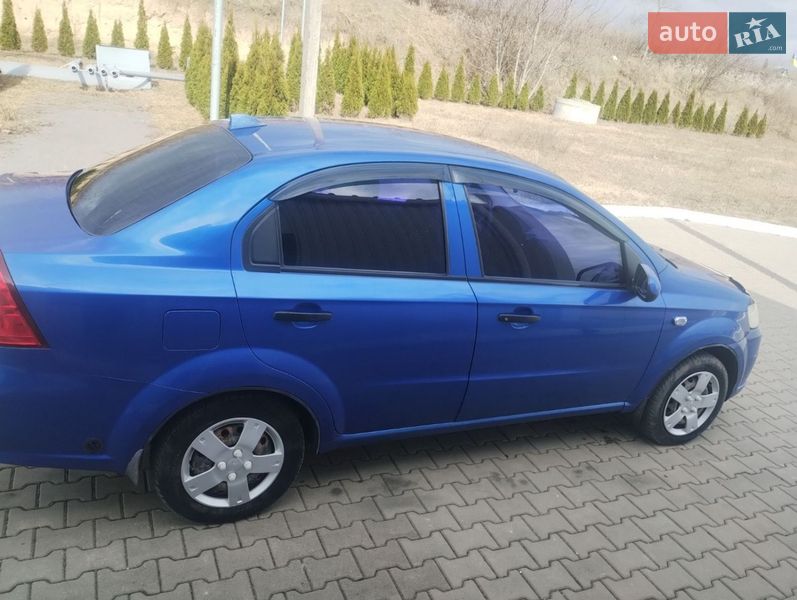 Седан Chevrolet Aveo 2007 в Калиновке