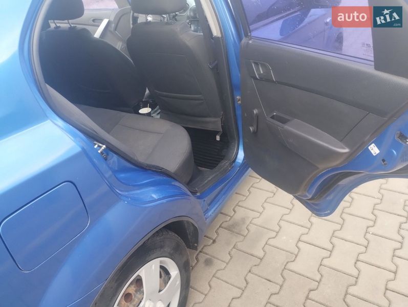 Седан Chevrolet Aveo 2007 в Калиновке