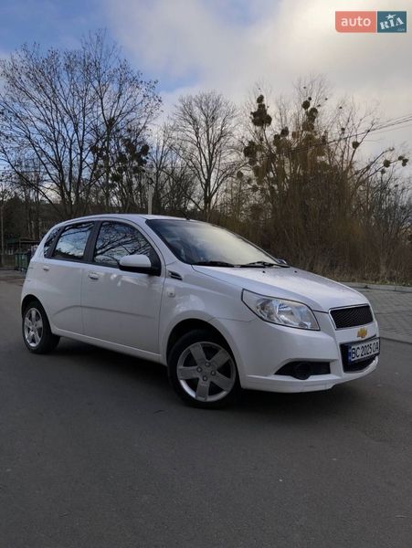 Хэтчбек Chevrolet Aveo 2009 в Николаеве