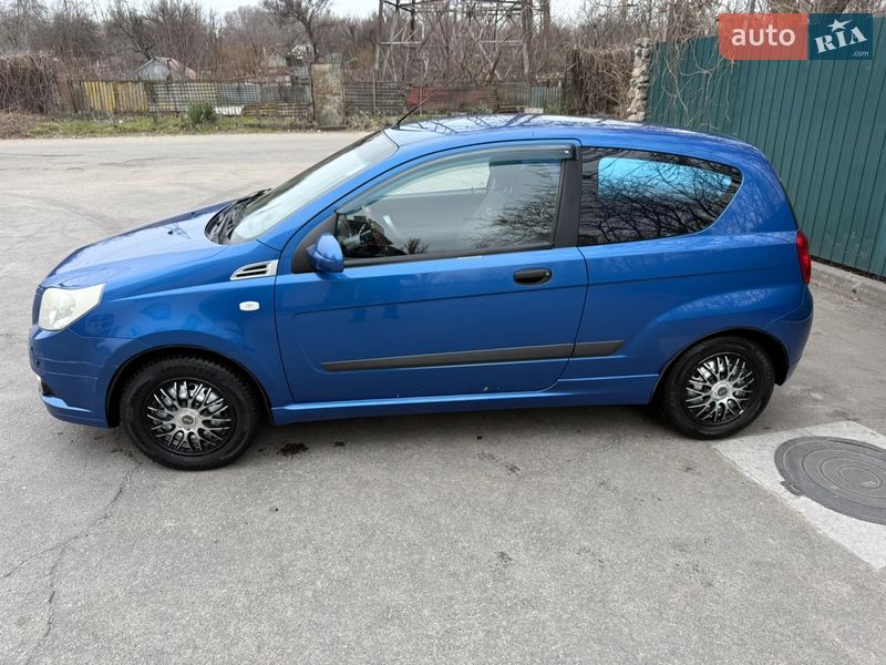 Хэтчбек Chevrolet Aveo 2008 в Запорожье