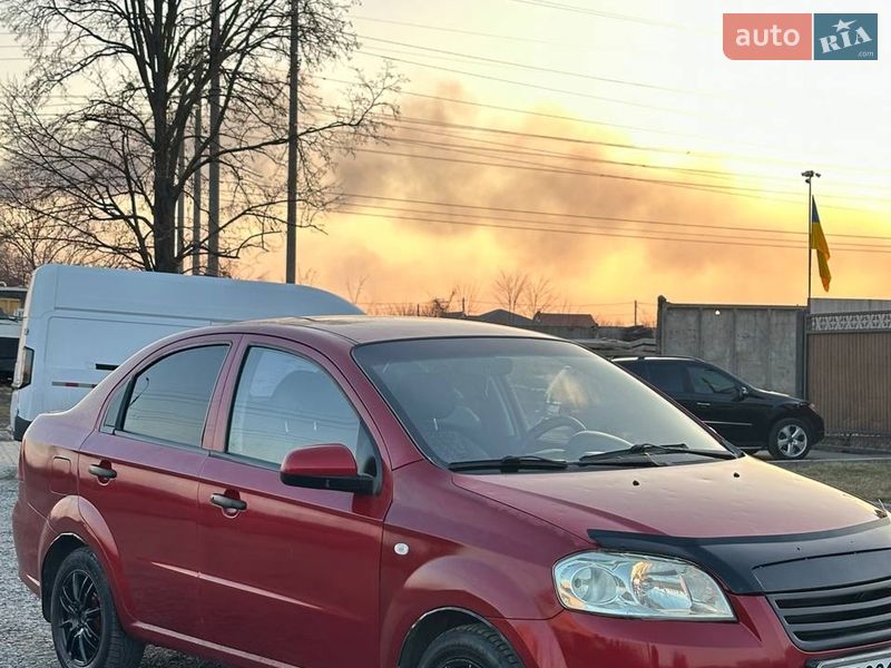 Седан Chevrolet Aveo 2006 в Черкасах