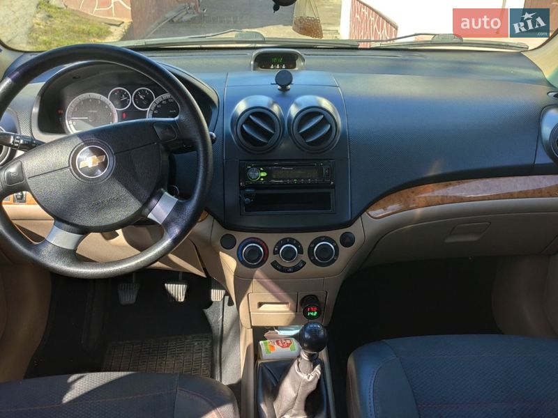 Седан Chevrolet Aveo 2008 в Лохвице