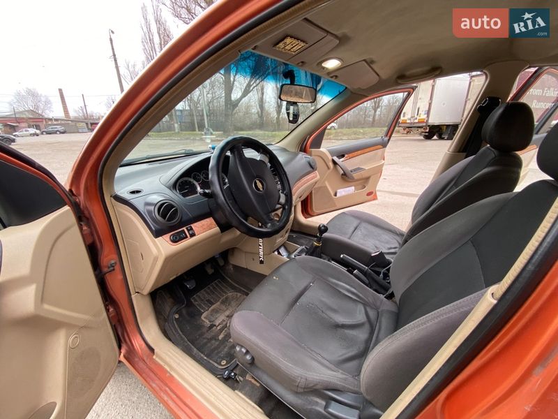 Седан Chevrolet Aveo 2007 в Днепре