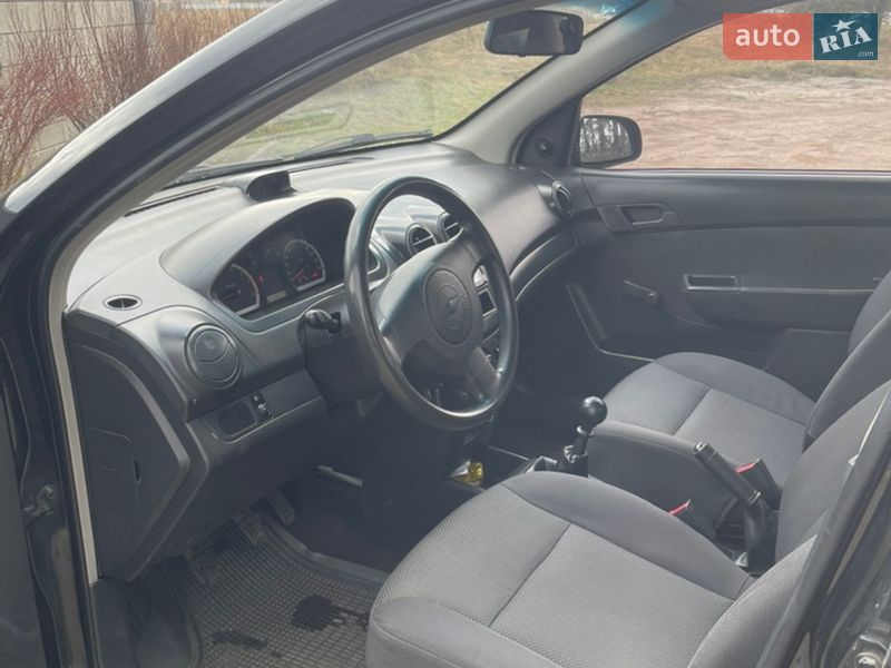 Седан Chevrolet Aveo 2008 в Сарнах