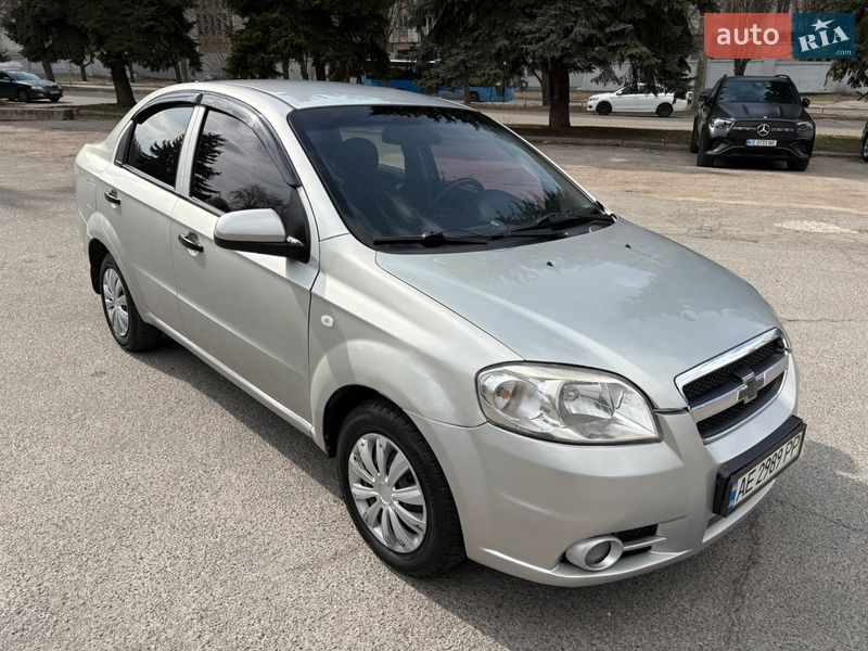 Седан Chevrolet Aveo 2007 в Днепре