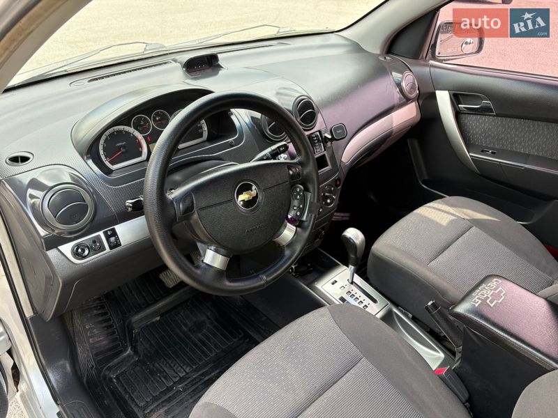 Седан Chevrolet Aveo 2007 в Днепре