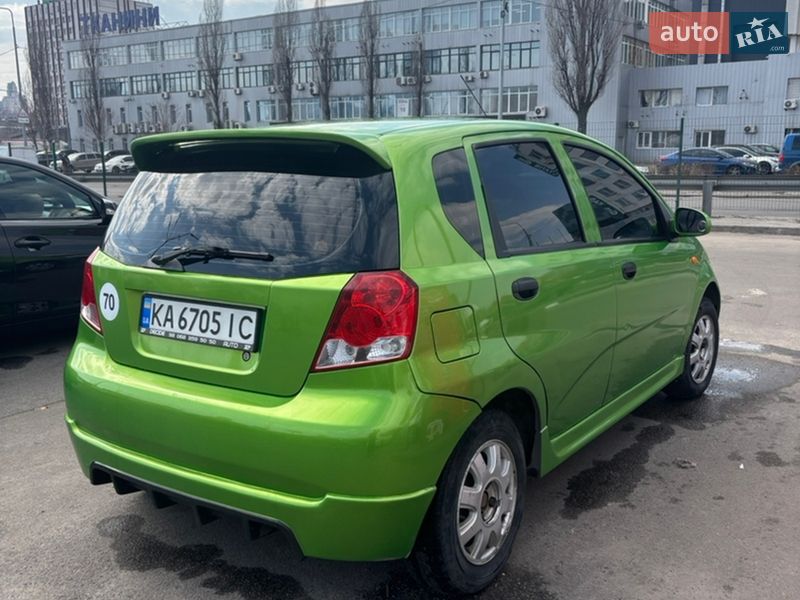 Хэтчбек Chevrolet Aveo 2005 в Киеве фото 4 Хэтчбек Chevrolet Aveo 2005 в Киеве