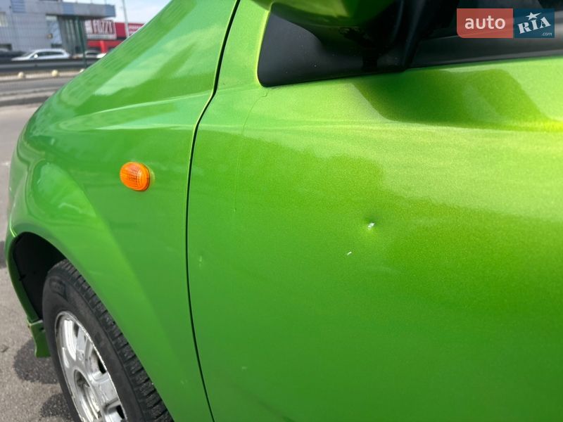 Хэтчбек Chevrolet Aveo 2005 в Киеве фото 22 Хэтчбек Chevrolet Aveo 2005 в Киеве