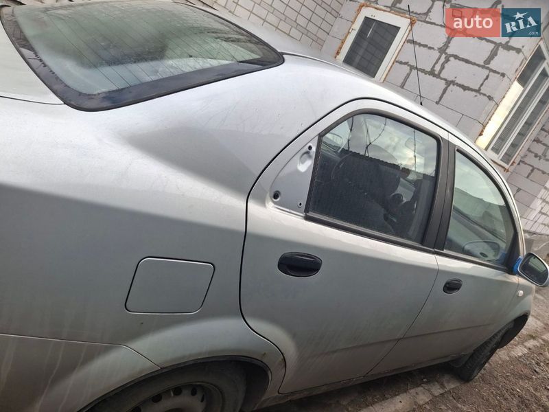Хэтчбек Chevrolet Aveo 2006 в Богдановке