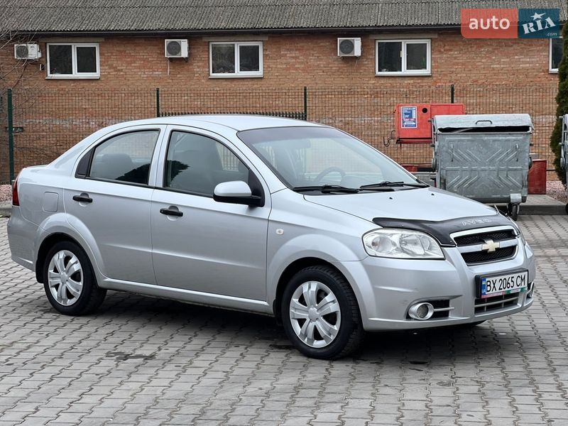 Седан Chevrolet Aveo 2011 в Виннице