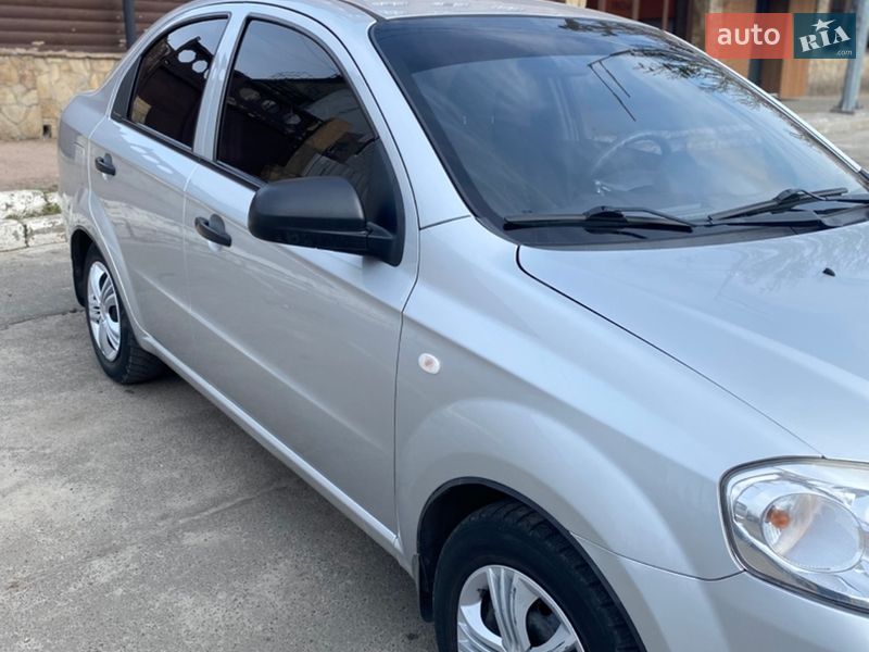 Седан Chevrolet Aveo 2011 в Киеве фото 4 Седан Chevrolet Aveo 2011 в Киеве