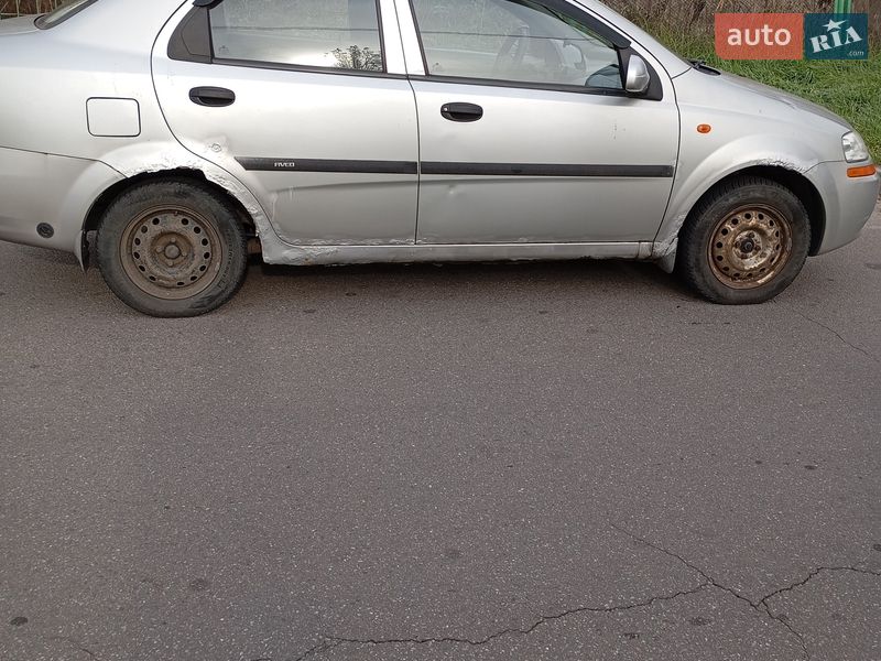 Седан Chevrolet Aveo 2004 в Киеве фото 2 Седан Chevrolet Aveo 2004 в Киеве