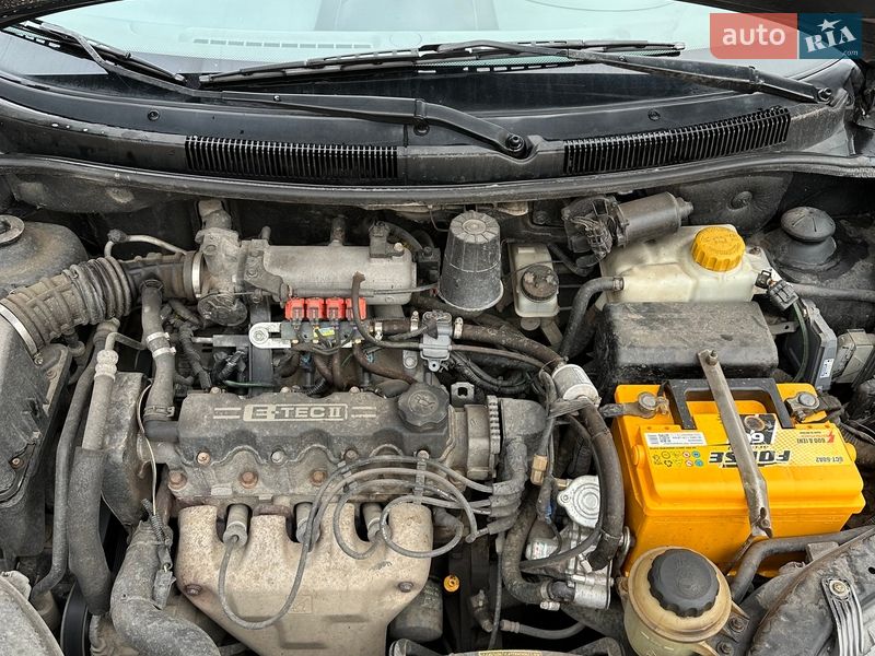 Седан Chevrolet Aveo 2005 в Сумах