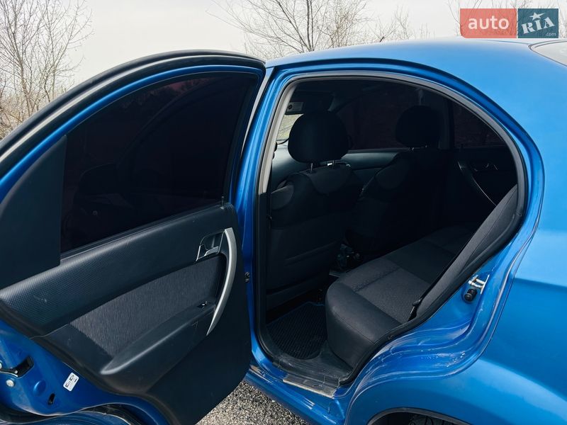 Седан Chevrolet Aveo 2007 в Великій Олександрівці