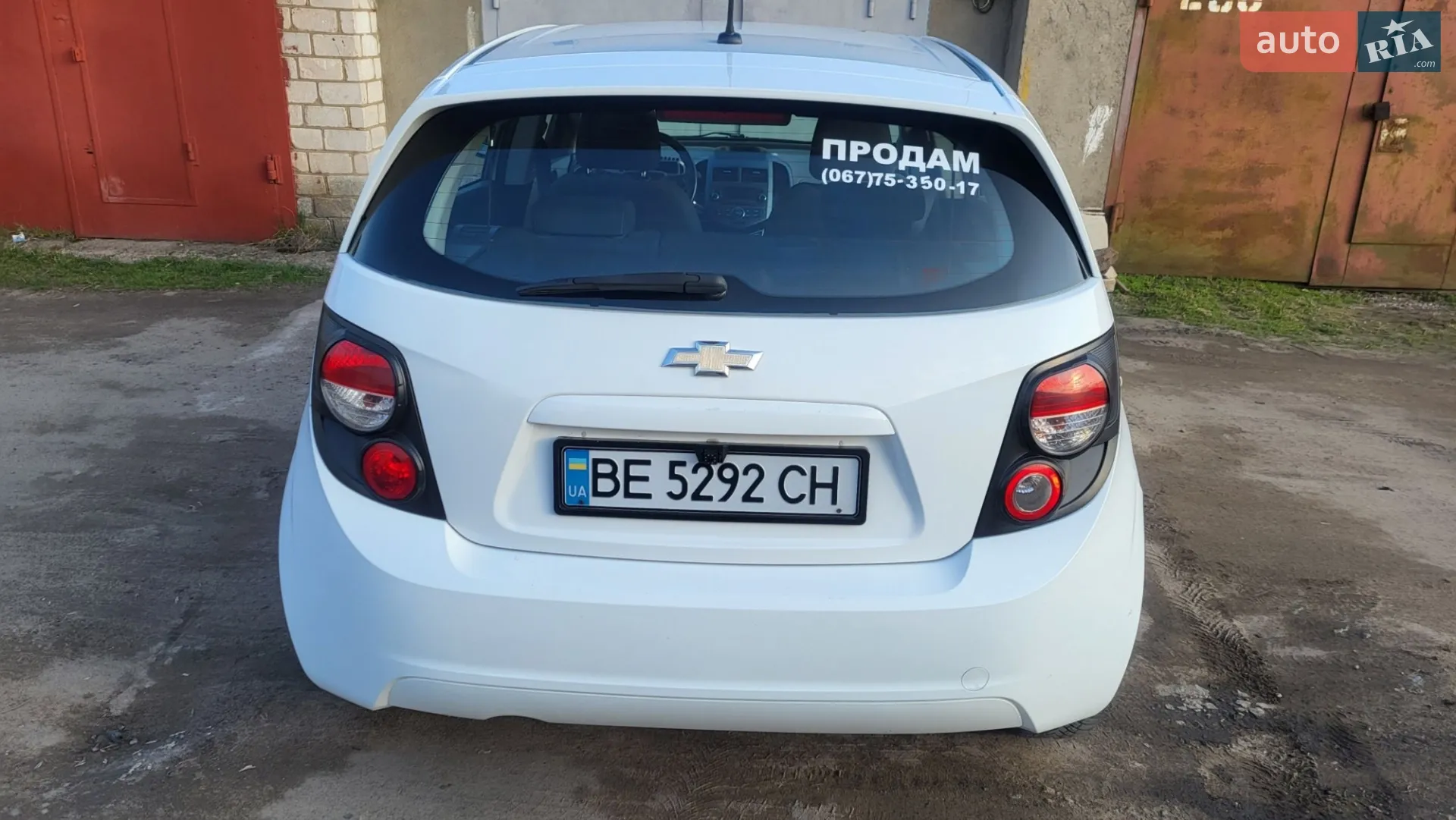 2013 Chevrolet Aveo - мініатюра 2