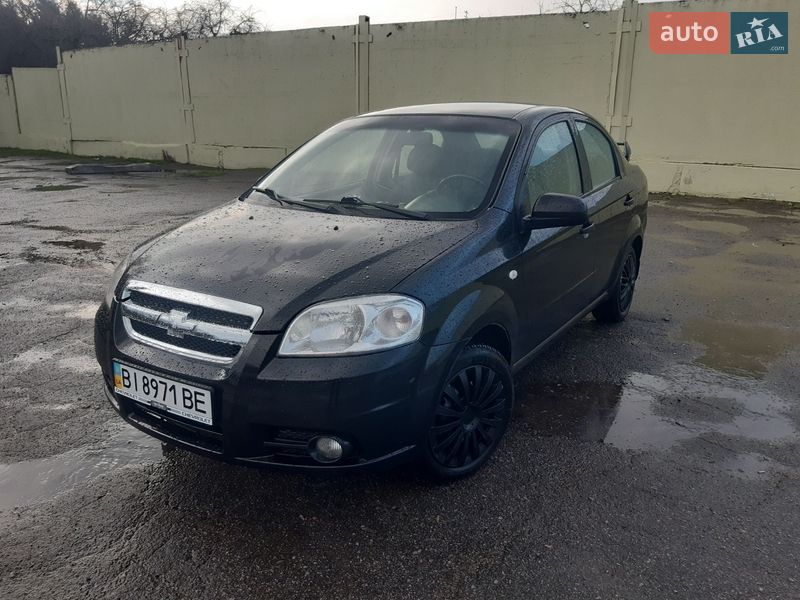 Седан Chevrolet Aveo 2011 в Лубнах