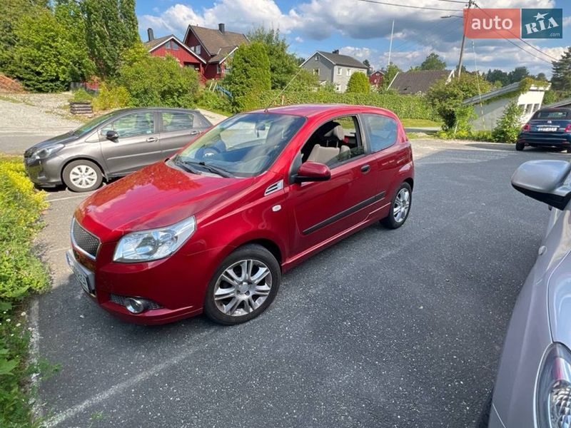Хетчбек Chevrolet Aveo 2011 в Благовіщенську