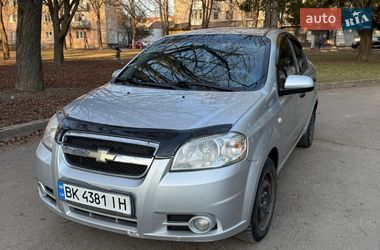 Седан Chevrolet Aveo 2011 в Ровно