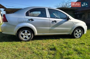 Седан Chevrolet Aveo 2008 в Нетішині