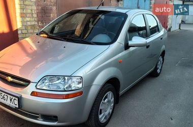 Седан Chevrolet Aveo 2005 в Києві