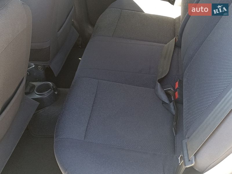 Седан Chevrolet Aveo 2006 в Черновцах фото 11 Седан Chevrolet Aveo 2006 в Черновцах