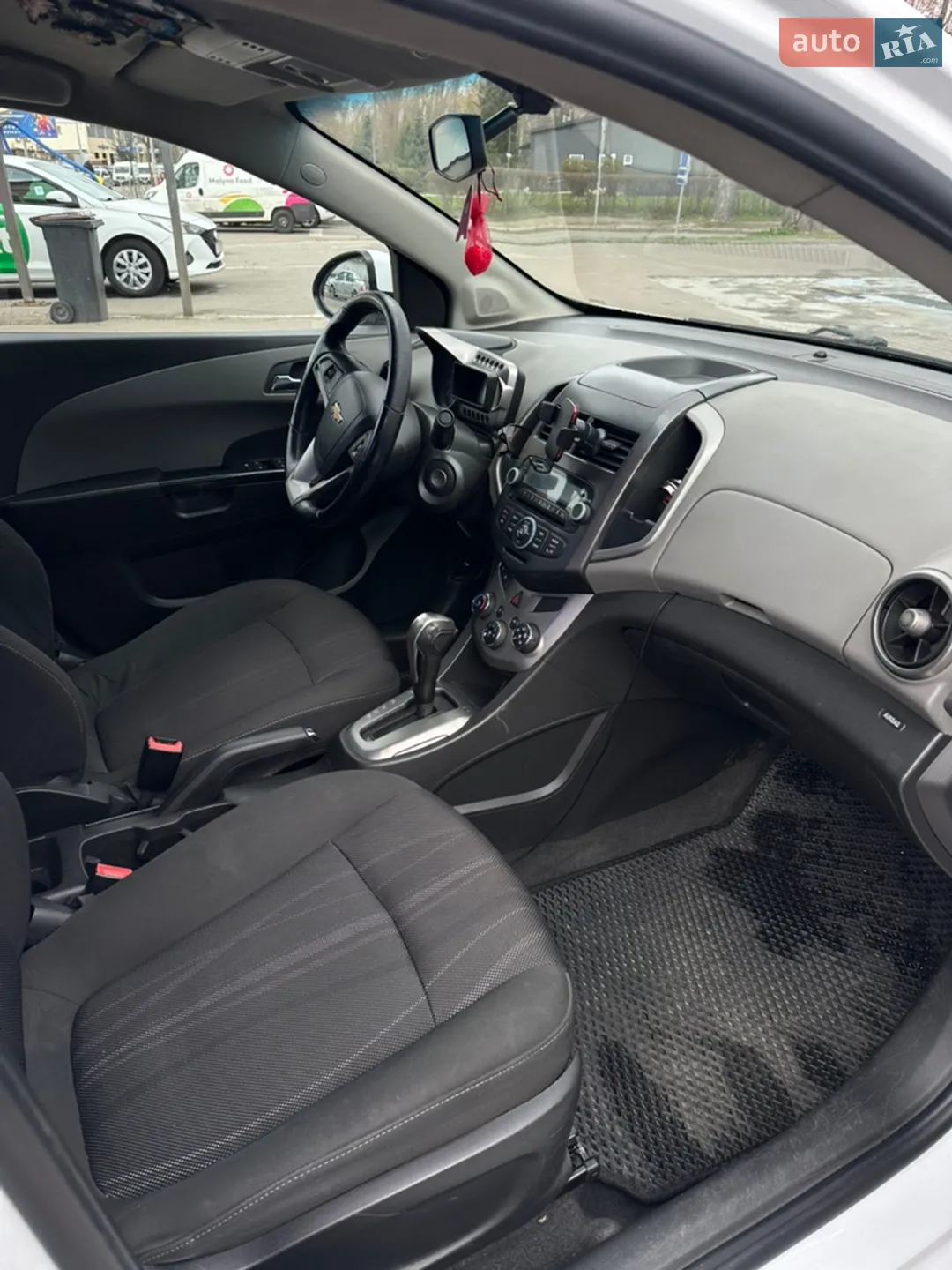 2012 Chevrolet Aveo - мініатюра 17