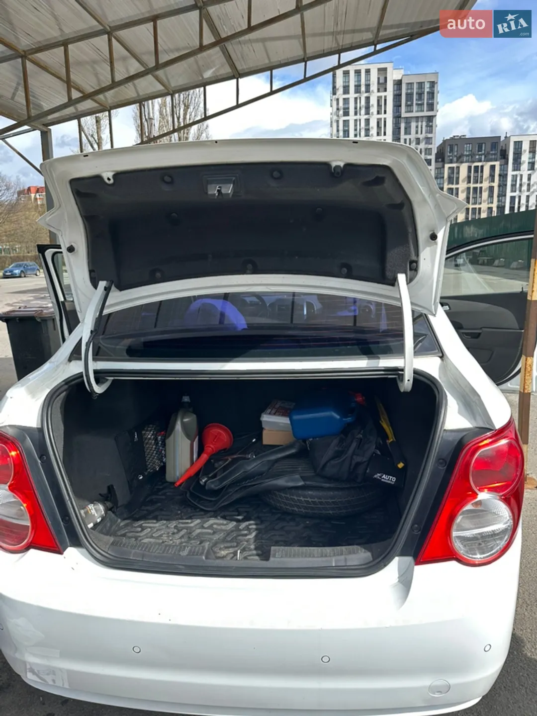 2012 Chevrolet Aveo - мініатюра 32