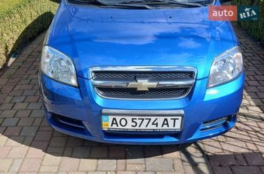 Седан Chevrolet Aveo 2010 в Ужгороді